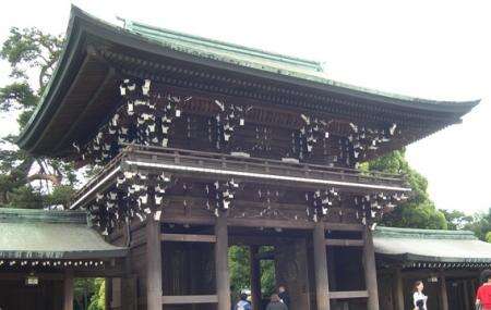 Meiji Jingu Shrine Image